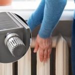 Zakaj so radiatorji topli, soba pa hladna: razkrita najpomembnejša napaka