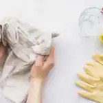 Kako oprati kuhinjske brisače v vrečki: preprost 10-minutni kramp za