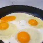 Kdaj soliti umešana jajca: rumenjak ostane tekoč, beljak pa ne postane gumijast. kdaj-soliti-umesana-jajca-rumenjak-ostane-tekoc-beljak-pa-ne.jpg