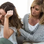 Past za prvorojence: psihologi so poimenovali eno od stvari, ki starejšim hčerkam preprečuje, da bi se uveljavile v življenju past-za-prvorojence-psihologi-so-poimenovali-eno-od-stvari-ki.webp.webp