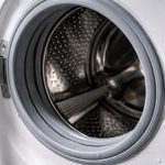 Zakaj čista oblačila iz stroja dišijo po vlagi ali plesni? zakaj-cista-oblacila-iz-stroja-disijo-po-vlagi-ali-plesni.png