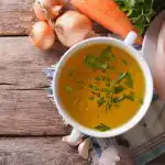 Katera juha je bolj zdrava - kostna ali piščančja: primerjava