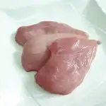 Zakaj je pranje piščanca prepovedano: kako se bakterije širijo po kuhinji zakaj-je-pranje-piscanca-prepovedano-kako-se-bakterije-sirijo-po.jpg