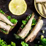 Zakaj lahko redno uživanje sardin izboljša zdravje kože - študija